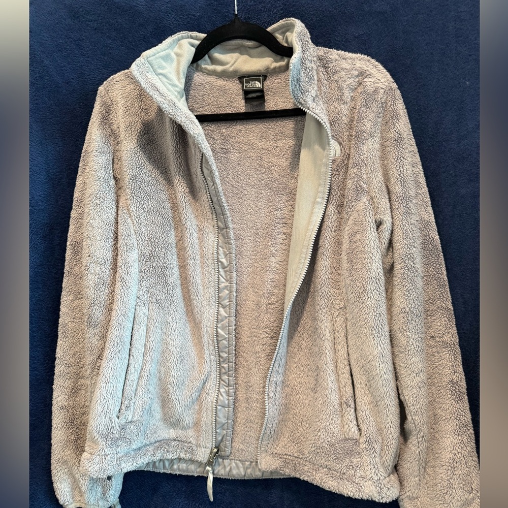 The North Face Women’s Gray Fleece Jacket - Picture 3 of 9